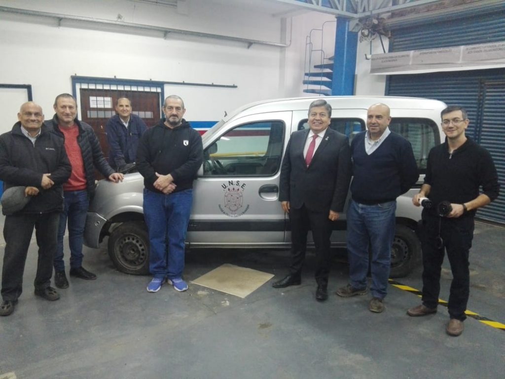 EL PRIMER AUTO ELÉCTRICO YA ES UNA REALIDAD EN LA PROVINCIA